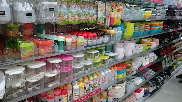 DAISO