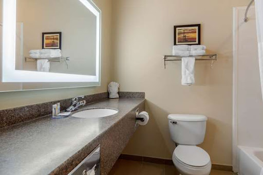 Comfort Inn & Suites Sterling - Thumbnail
