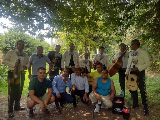 MARIACHI IDOLO DE MEXICO DE IRAPUATO