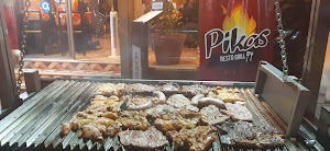 Pikas Resto-Grill Plaza Mayor 7