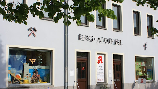 Berg-Apotheke: Alles Bestens!