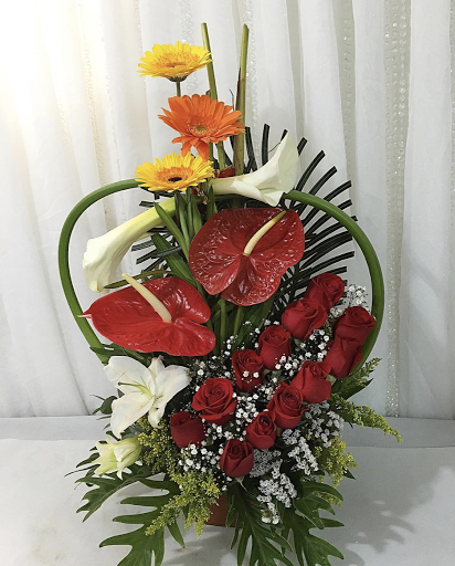 Magenta Florist