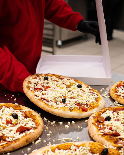 Photo 2 - Gang Of Pizza