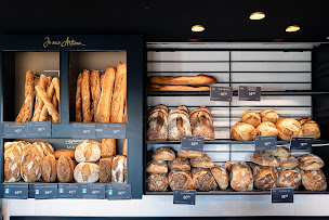 Photo n°9 de Boulangerie Pâtisserie Maison Bécam - Verrières en Anjou à Verrières-en-Anjou (Salon de thé)
