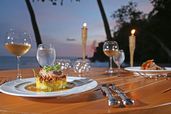 Arenas Del Mar Beachfront & Rainforest Resort by null