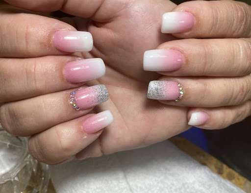 #1 NAILS & SPA