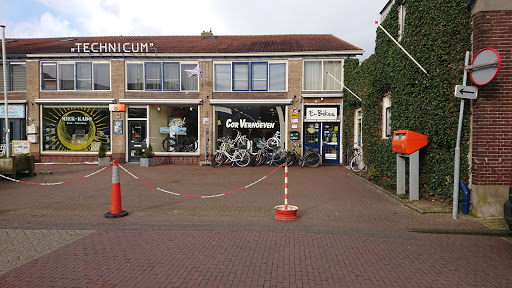C. Verhoeven