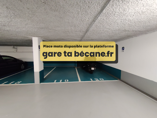 Parking moto scooter - Gare ta Bécane - Thumbnail