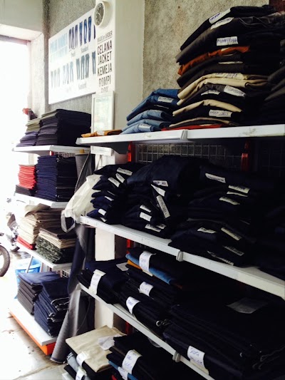Photos of Waroeng Jeans 1