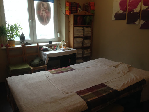 Duangkamon Massage-Salon - Thumbnail