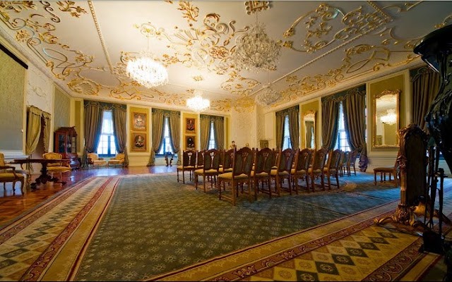 Ensemble du château de Mir