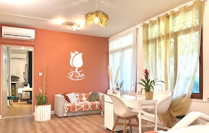 Photo n°1 de R'Pur Prado Marseille 13008 soins beauté, anti-âge et bien être - Renata Franca - Jet Peel à Marseille (Esthéticien)