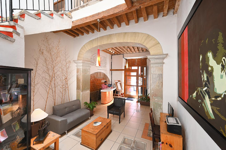 Mesón Cuévano by null