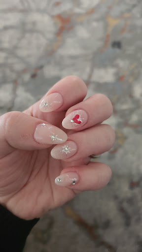 Delicate Nails - Visual