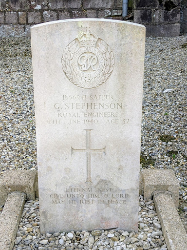 commonwealth war grave ww2 (anneville sur scie) - Thumbnail