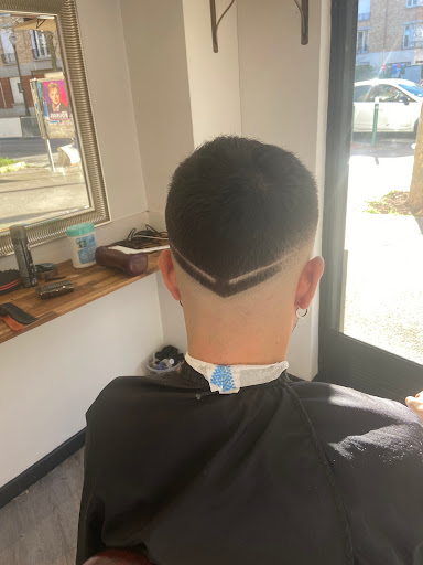 6TJ Barber