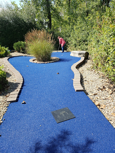 Golfland at Victory Park - Thumbnail