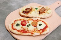 PEAceNUTS Café【ピースナッツカフェ】冷凍ピザの自動販売機 世羅