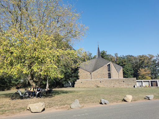 Autobahn- und Radwegekirche St. Paul Wittlich - Thumbnail