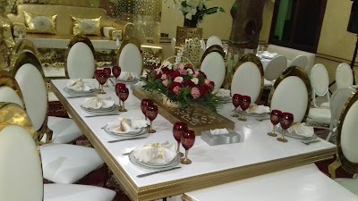 Photos of Caf&eacute; temzazine