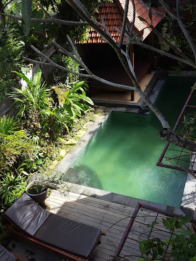 Photos of Pering Bungalow