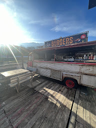 Photo n°16 de Food Truck Burger by Le Santo à Doussard (Restauration rapide)