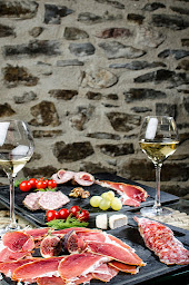 Photo n°68 de Maison Duculty - Restaurant Boutique à La Terrasse-sur-Dorlay (Bar à vin)