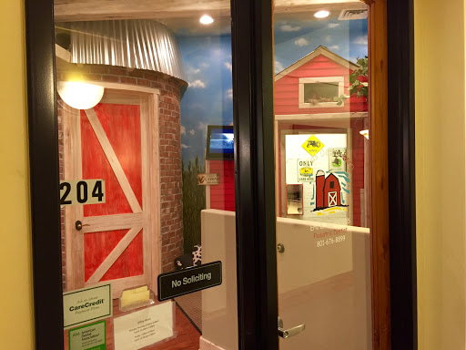 Kids Dental Barn - Thumbnail