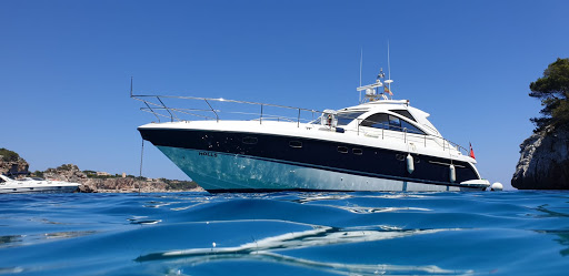 Holls Boat Charter