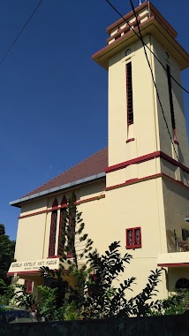 Gereja Katolik Paroki Hati Kudus, Author: Gregorius Adi