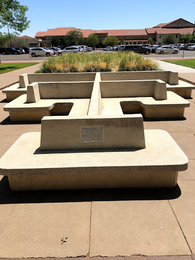 Double T Bench Quadrangle - Visual