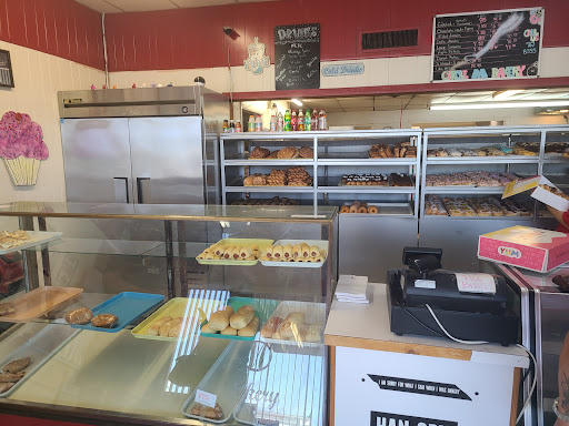 Circle M Bakery - Thumbnail