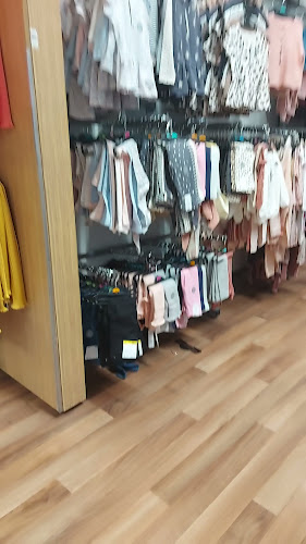 GEORGE - Clothing store