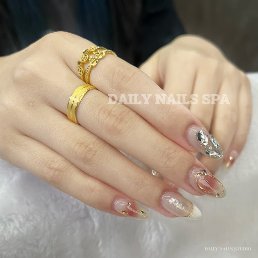 DAILY NAILS SPA