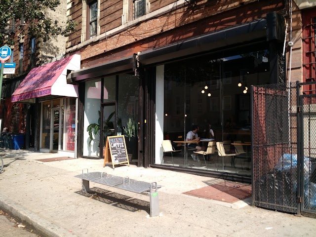 Milk & Pull Bed Stuy