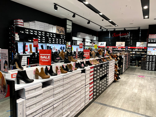 Famous Footwear Craigieburn - Thumbnail