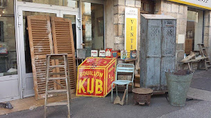 Photo n°1 de ABM Collections à Scey-sur-Saône-et-Saint-Albin (Magasin d'antiquités)