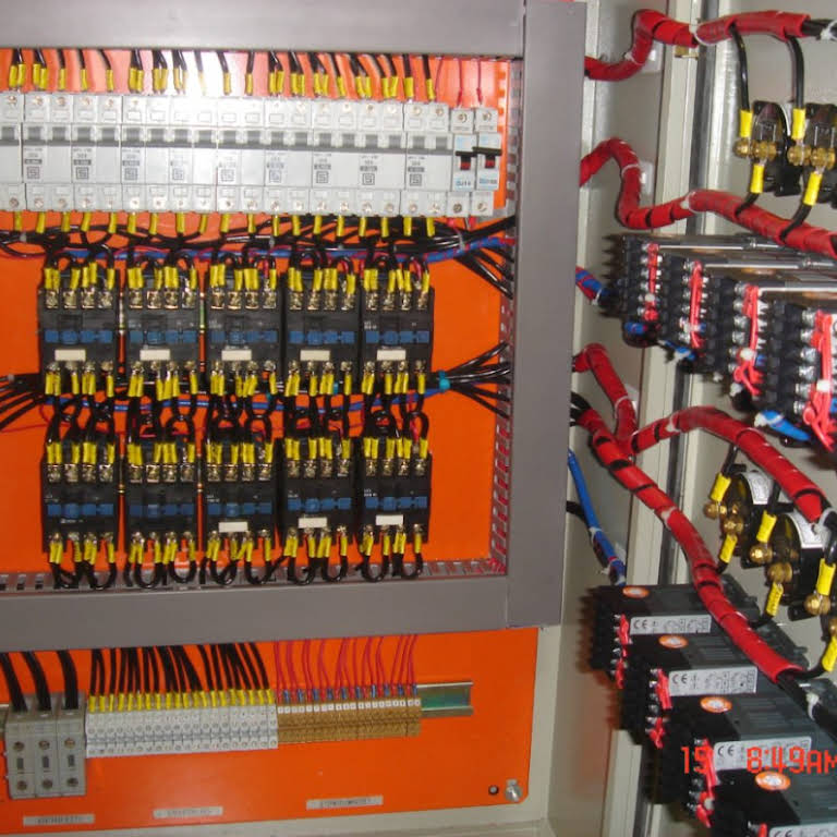 ELETRIC LIGHT MANUTENÇÃO ELÉTRICA - Manutenção e Serviços Elétricos