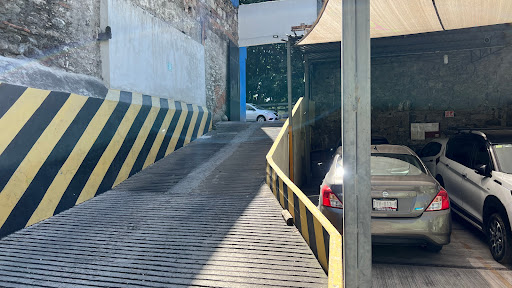 Estacionamiento Los Sapos - Thumbnail