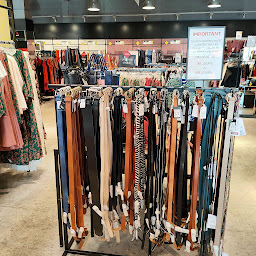 Photo n°6 de Galeries Lafayette Outlet La Séguinière à La Séguinière (Centre commercial)