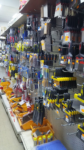 Avis sur Brico Centre II / SARL AIDA à Marseille - Quincaillerie