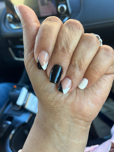 Mis Gemelas Beauty Salon Gallery - United States