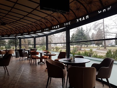 Photos of Villa Park Hotel