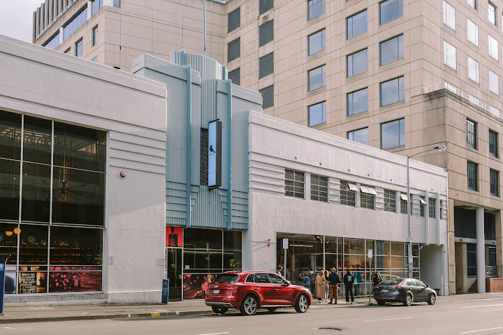 Pigeon Whole Bakers by null