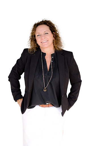 Nicole Wood, Broker Associate - David Lyng Real Estate - Thumbnail