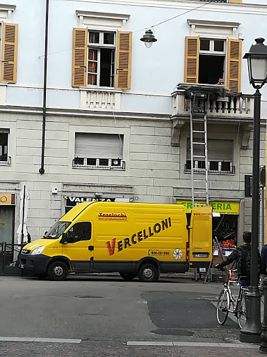 Magazzino | Vercelloni Traslochi Srl