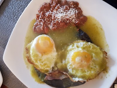 Photos of Hotel El Cipr&eacute;s
