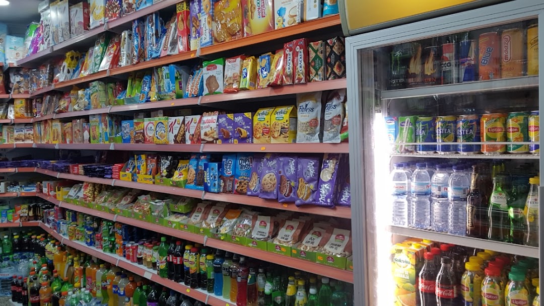 MINI SUPERMARKET - Grocery Store in Lisbon