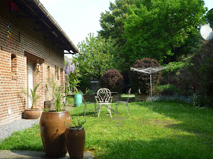 Photo n°2 de Zeneom - Ayurveda - Massages traditionnels - Astrologie Jyotish - Yoga - Nord à Provin (Centre de yoga)