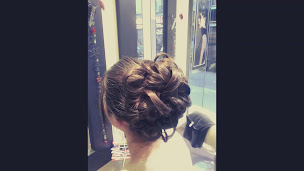 Photo n°3 de Au Salon d'Elfes à Paris (Salon de coiffure)